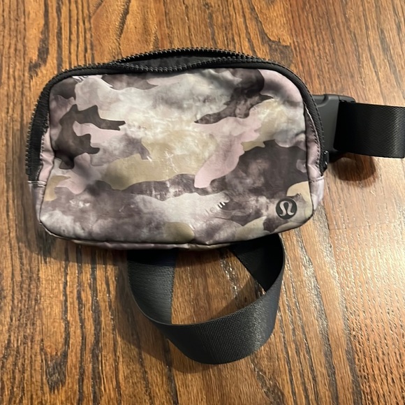 lululemon athletica Handbags - Camo Lulu lemon bag